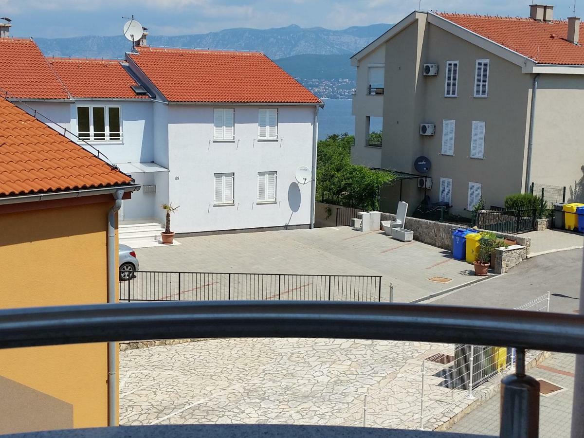 Apartments Kvesic Šilo Екстериор снимка
